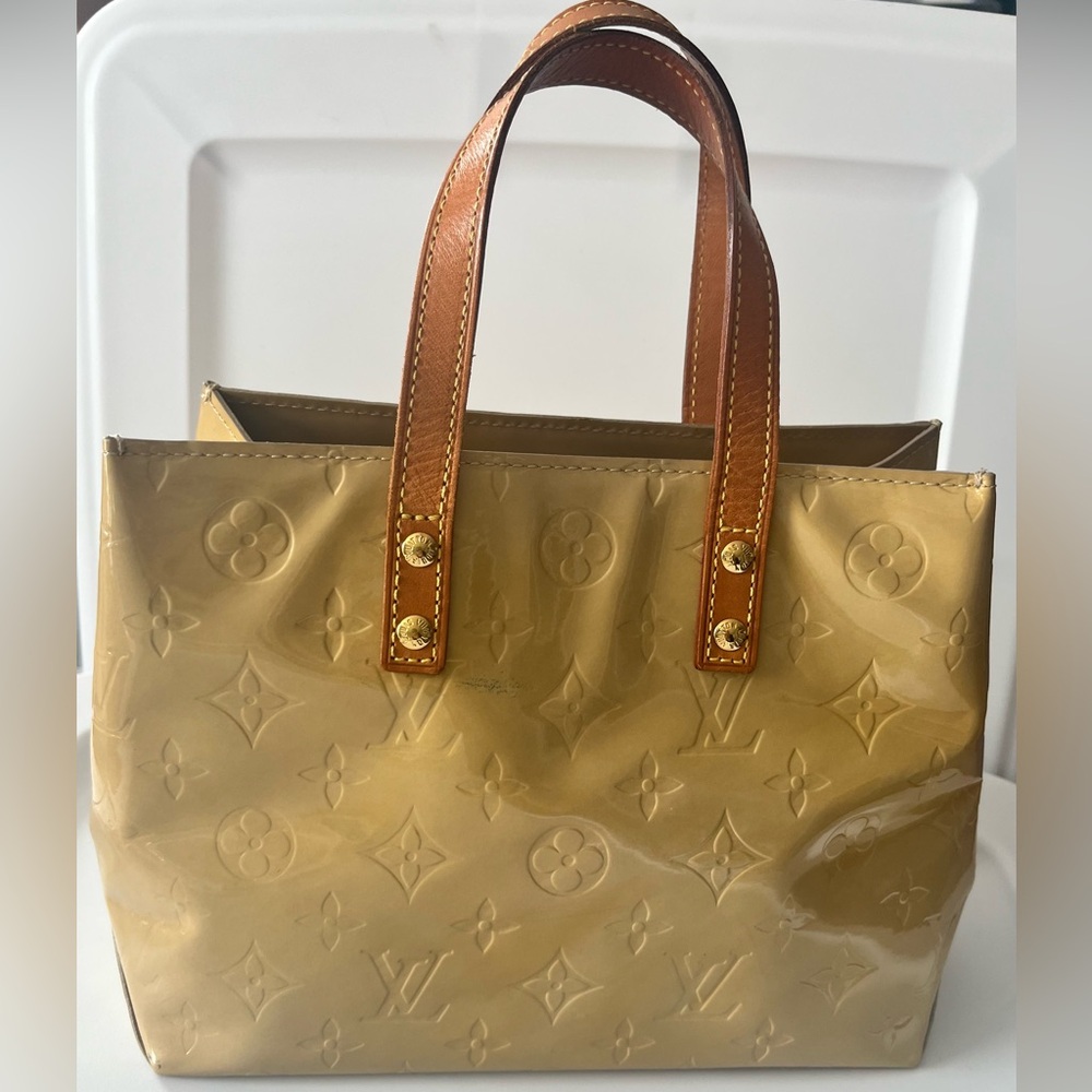 Louis Vuitton LV Reade PM Yellow Vernis Handbag- Vintage EUC - Picture 14 of 16